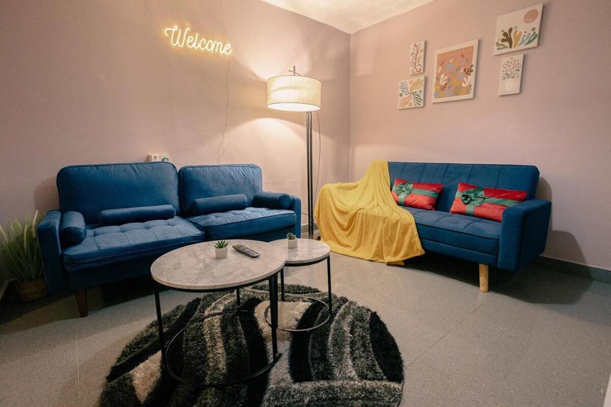 Spacious & Comfy Home In West Midlands - Sleeps 8, Free Parking, Wifi, Netflix, Prime Location, Ideal For Contractors, Business, Groups, Travellers, Families And Relocators Coventry Room photo