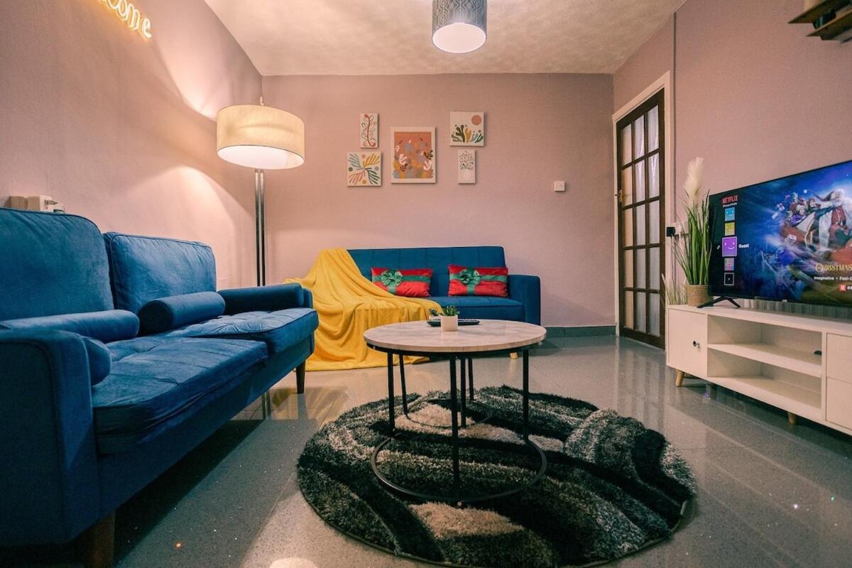 Spacious & Comfy Home In West Midlands - Sleeps 8, Free Parking, Wifi, Netflix, Prime Location, Ideal For Contractors, Business, Groups, Travellers, Families And Relocators Coventry Room photo